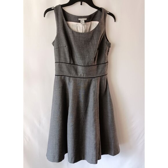 H&M Fit & Flare Gray Sleeveless Dress Size 6 Fully Lined Stretch Side Zip - Picture 2 of 10